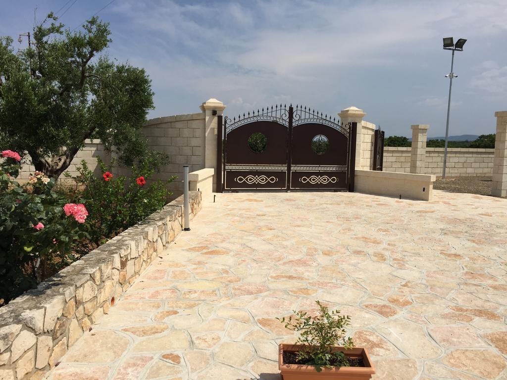 Le Terrazze Miramare B&B Torre Canne Eksteriør billede