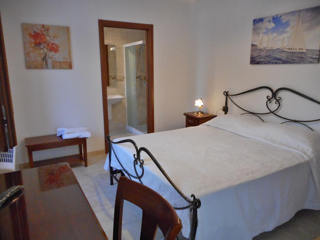Le Terrazze Miramare B&B Torre Canne Værelse billede
